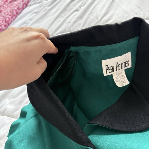 Vintage 80s 90s Blazer Womens Size 10P Blue Teal Buttons Short Sleeve Collared - Picture 2 of 7